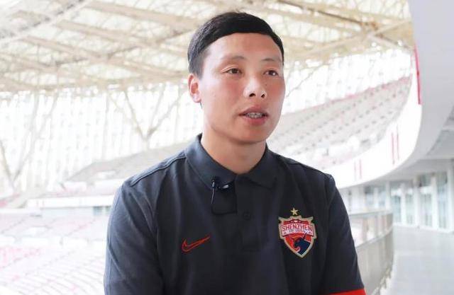 关于国足东亚杯新帅人选浮出水面，球迷建议高洪波助阵，期待重振旗鼓的信息