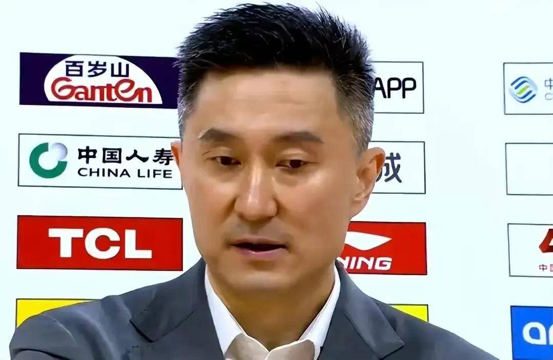 包含比赛中硬刚主帅！曝徐昕已向杜锋道歉并取得原谅的词条