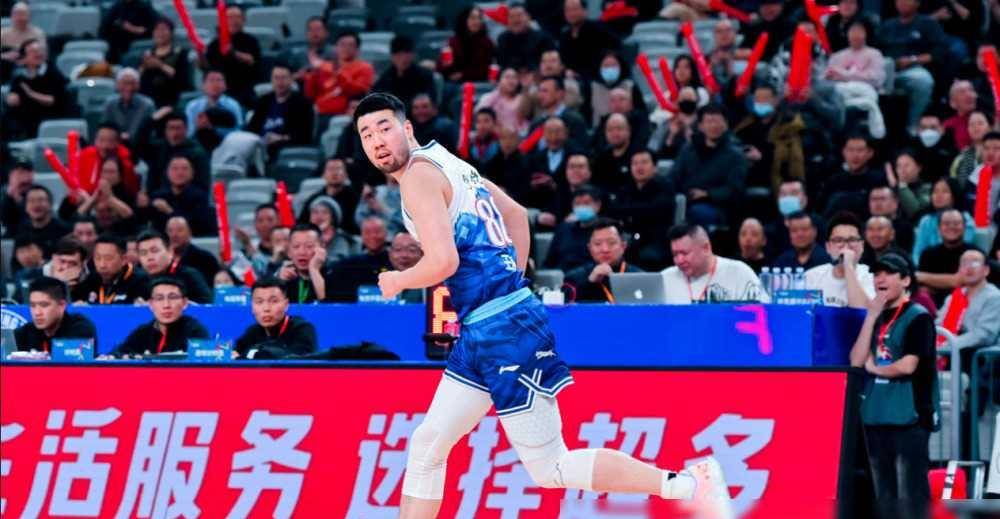 关于高诗岩17+9山东险胜新疆齐麟17分李炎哲15分的信息
