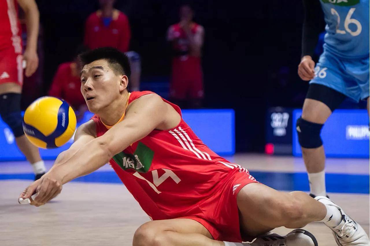 关于中国男排遭6连败！对手送36分难赢球海宁指导思想混乱的信息