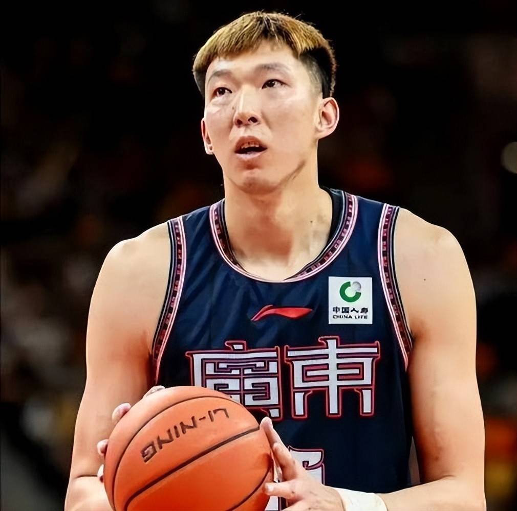 周琦18年亚运会个人集锦，对阵菲律宾砍下25分7盖帽