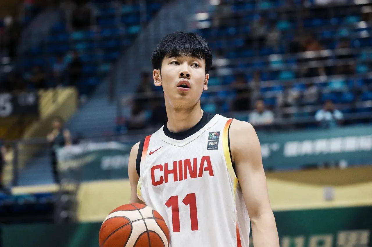 郇斯楠美高集锦回顾，高效拿下21分16篮板带队取胜的简单介绍